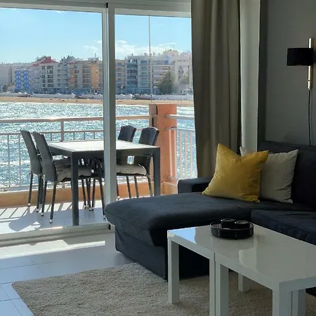 شقة Beachside تورّيفيِخا